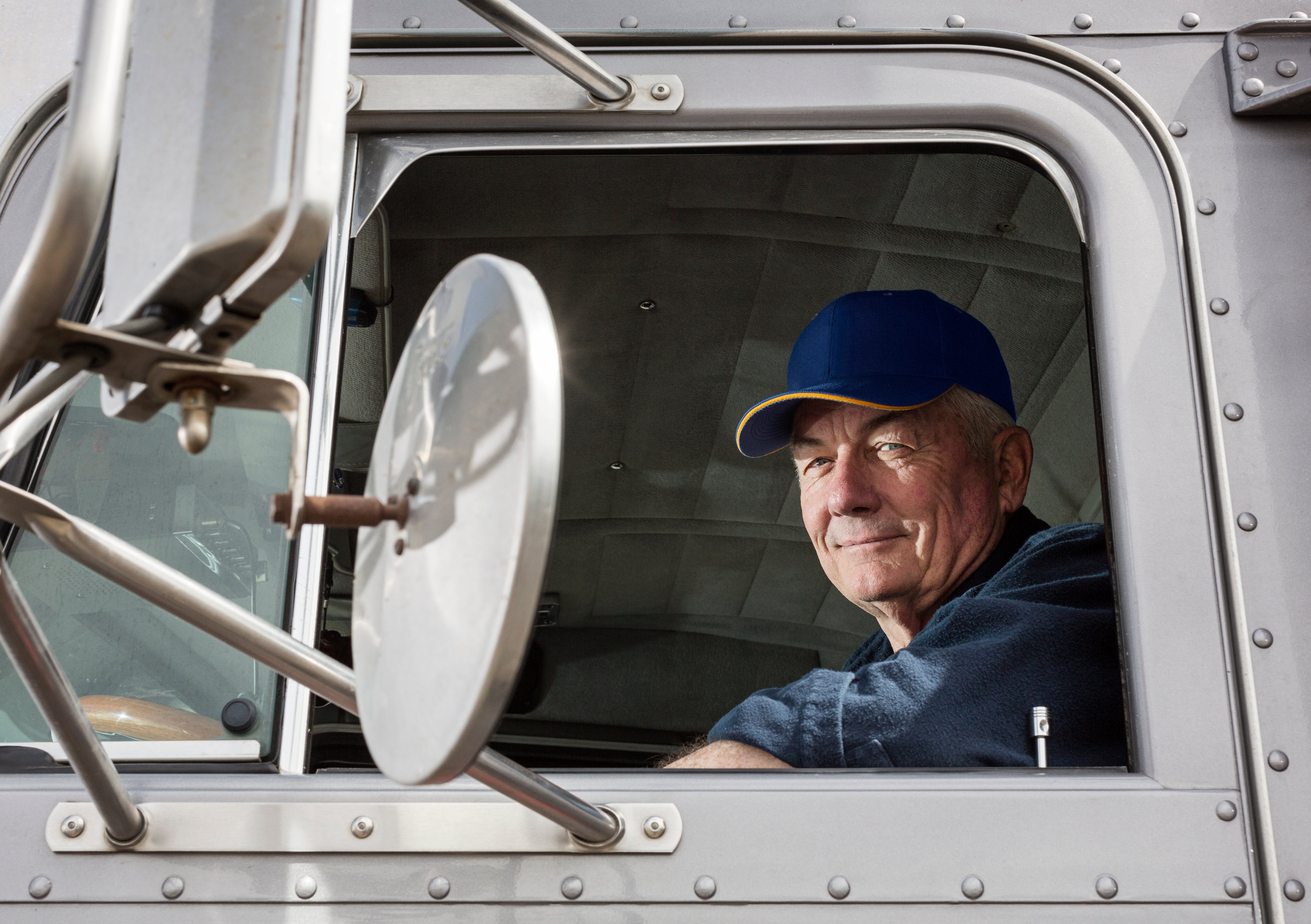 Man-Driving-Truck-GettyImages-463012527